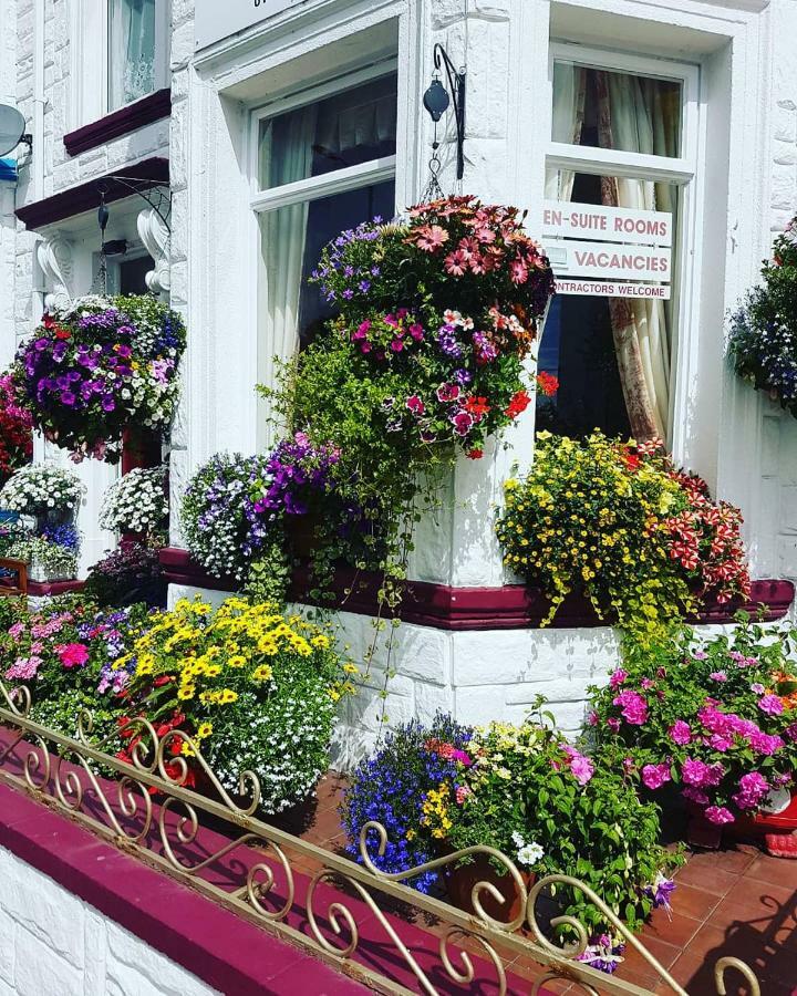 Rembrandt Guest House เกรทยาร์มัธ ภายนอก รูปภาพ